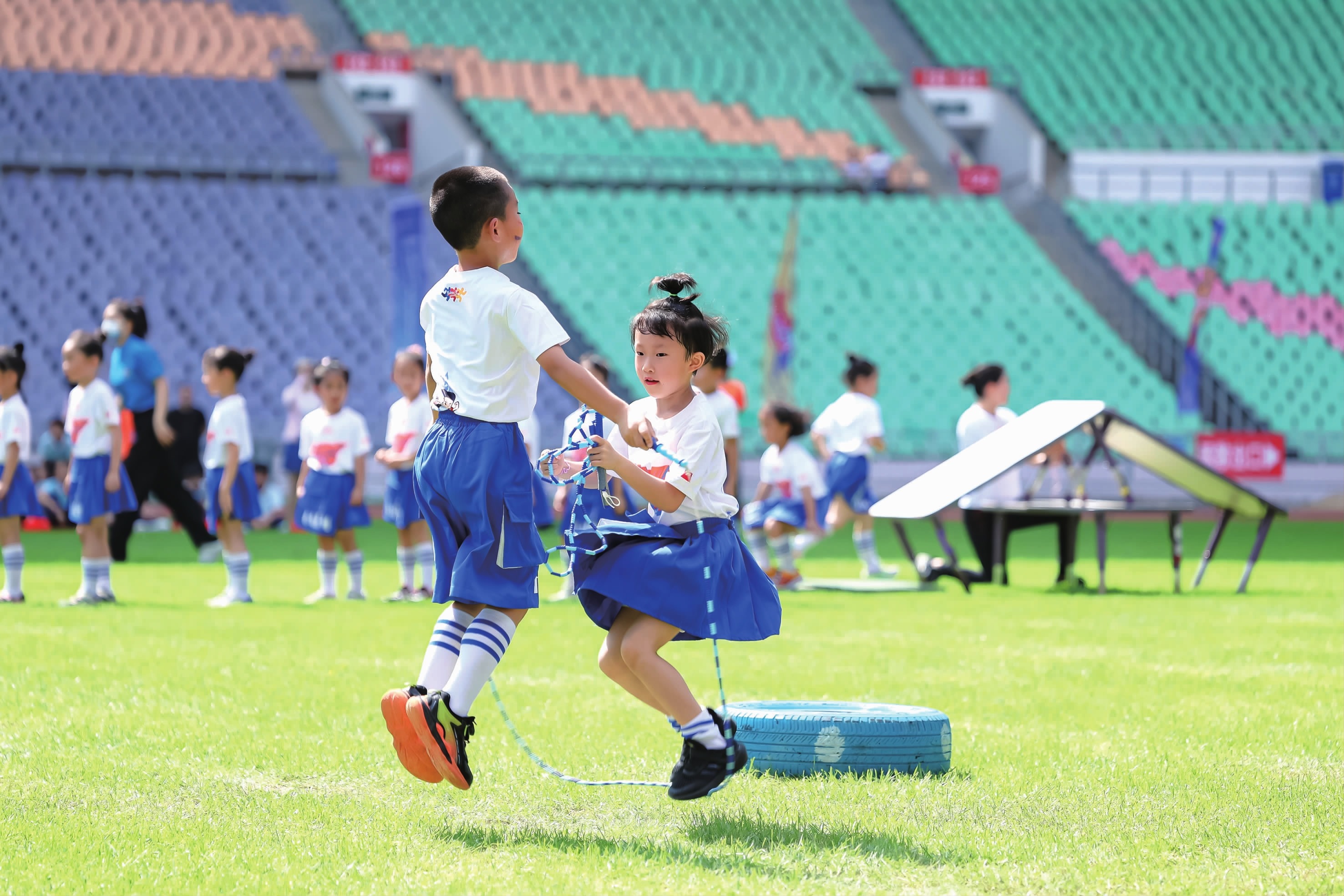 Trey Cabbage关键三分炮 巨人5比2击败养乐多｜日职