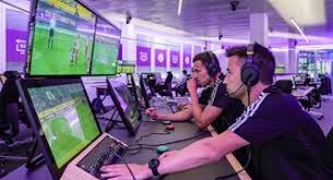 LCK第三阶段：又是无用功！GEN鏖战三局，击溃HLE，保持榜首