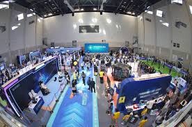 利物浦2-2曼联，B费超远吊射+萨拉赫点射救主