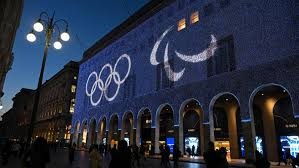 《碧蓝航线》多角色诱人皮肤公开：含安克雷奇誓约立绘